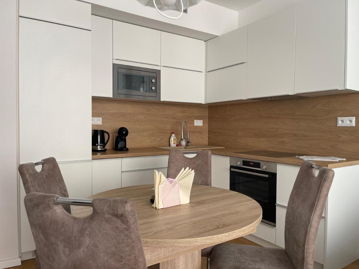 Sag Sky Park Residence Free Parking And Wi-Fi Bratislava Eksteriør bilde