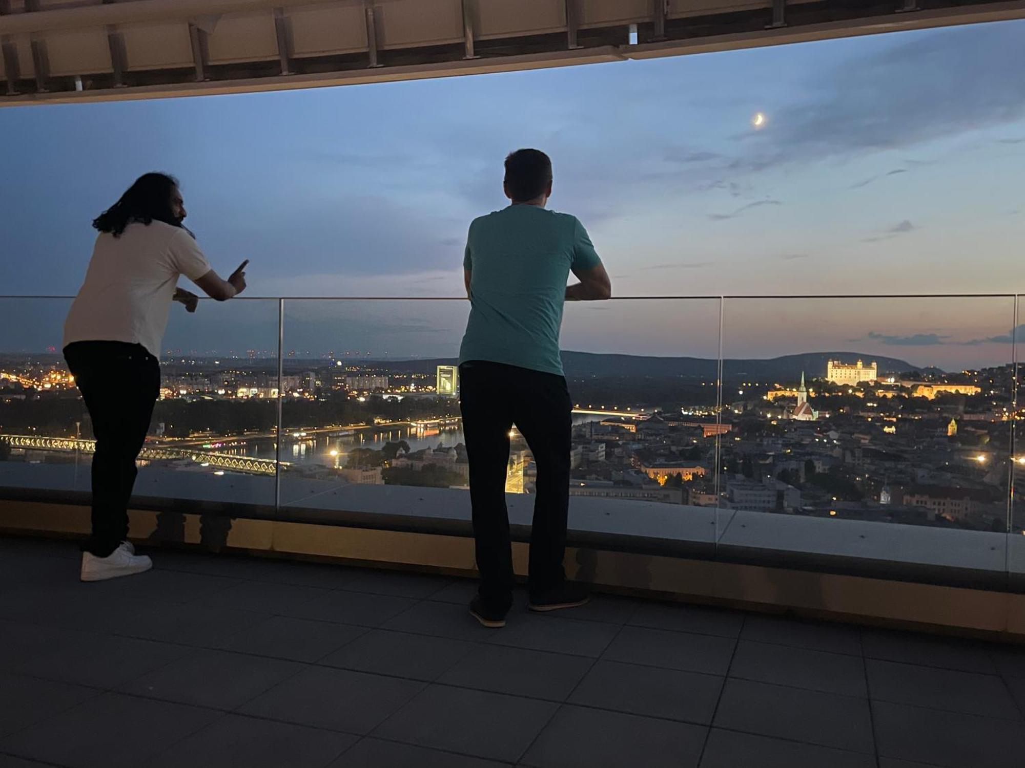Sag Sky Park Residence Free Parking And Wi-Fi Bratislava Eksteriør bilde